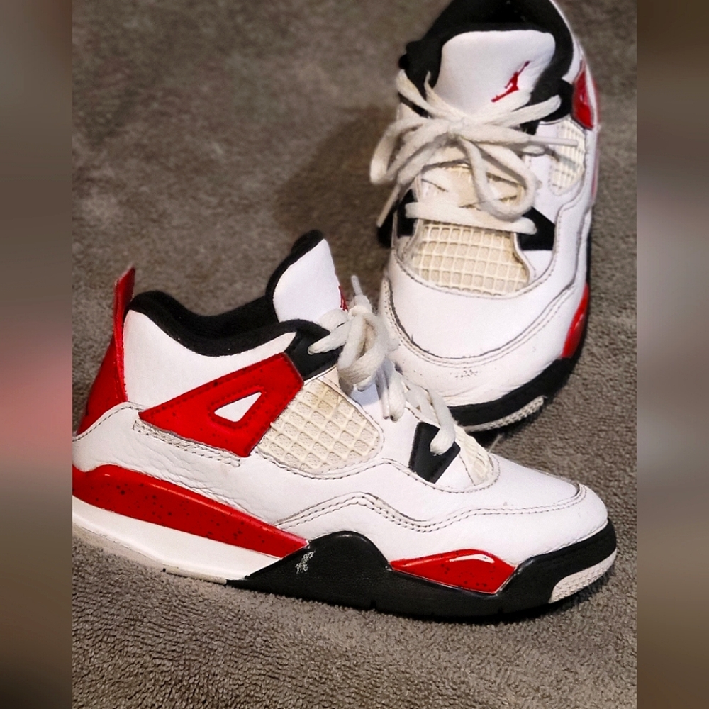 Aj4 retro red cement  bq 7670‐161